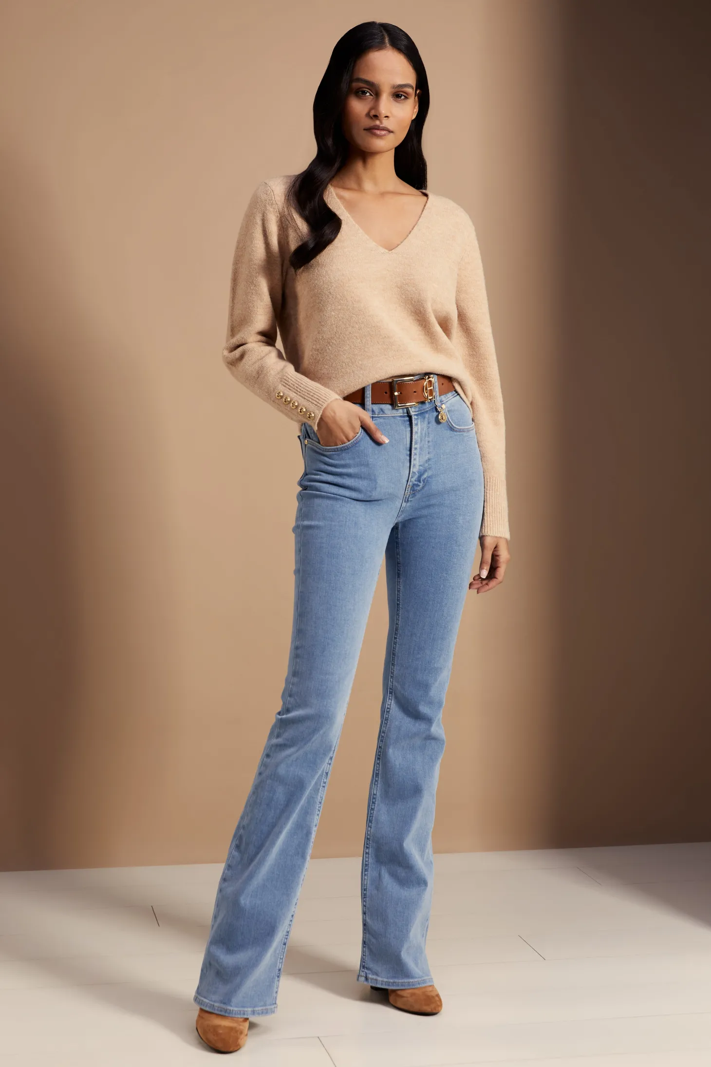 Berkeley V-Neck Knit (Camel)