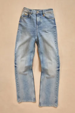 Classic Straight Jean (Vintage Indigo)