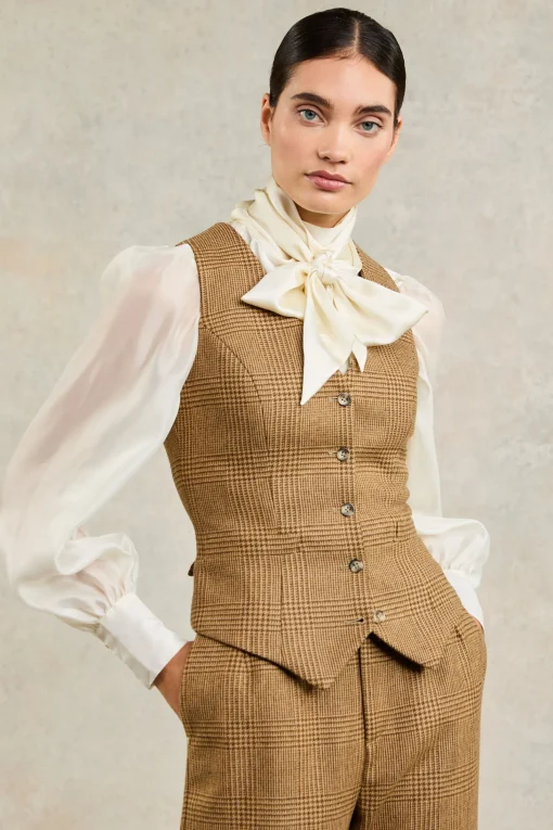 Hampton Waistcoat (Tawny)