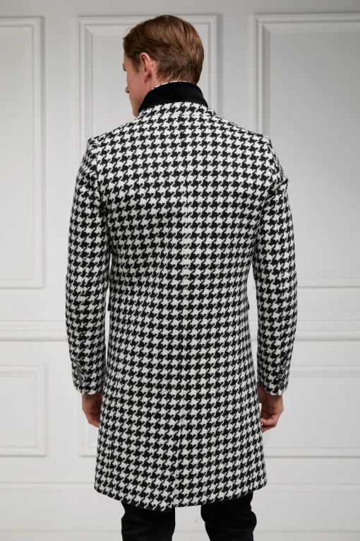 The Cheltenham Coat (Large Scale Houndstooth)