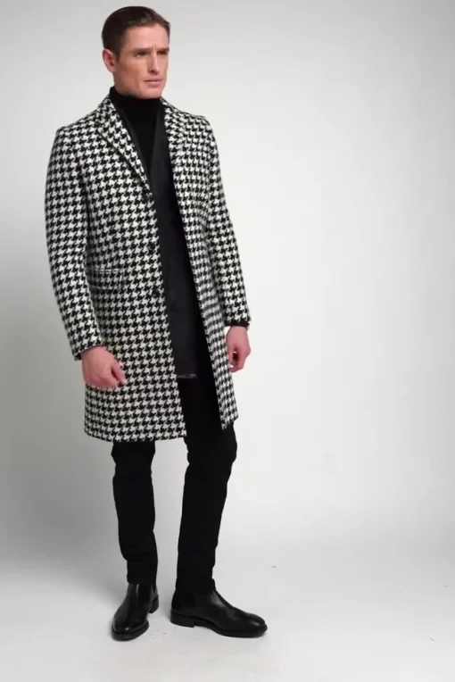 The Cheltenham Coat (Large Scale Houndstooth)