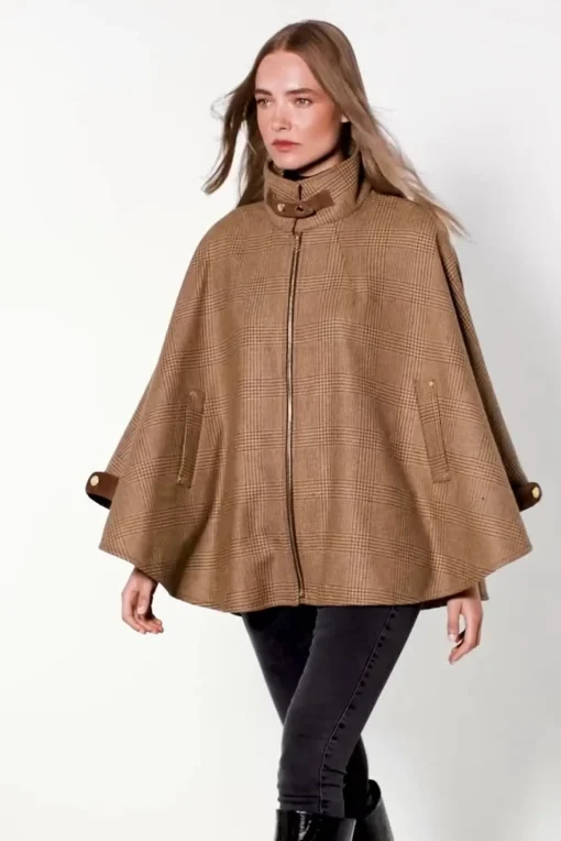 The Classic Cape (Tawny)